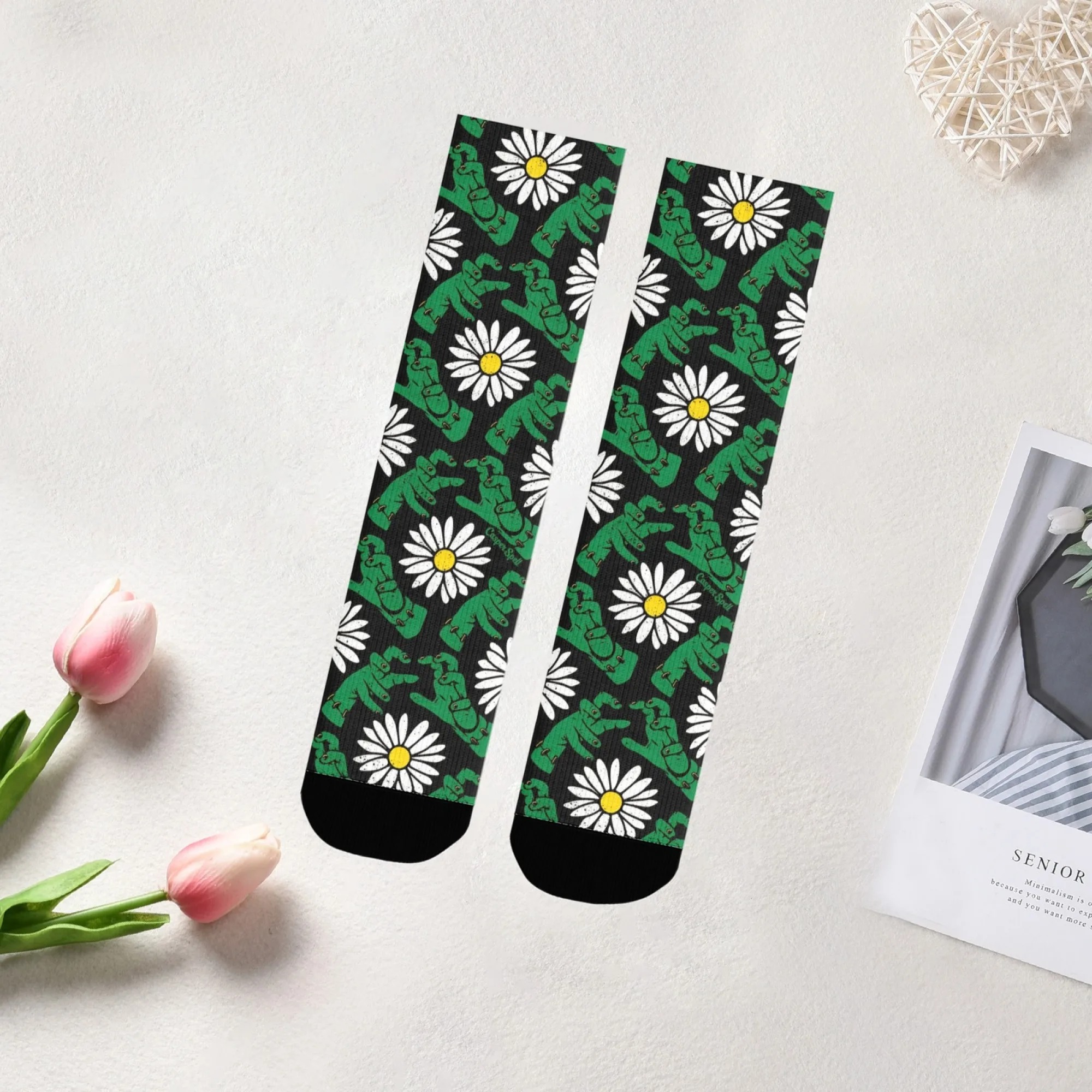 Daisy Zombie Hand Socks Smooth Toe Reinforced No-pilling Men's Socks Commute City Walk Festival Crazy Rock Novelty Graphic Socks