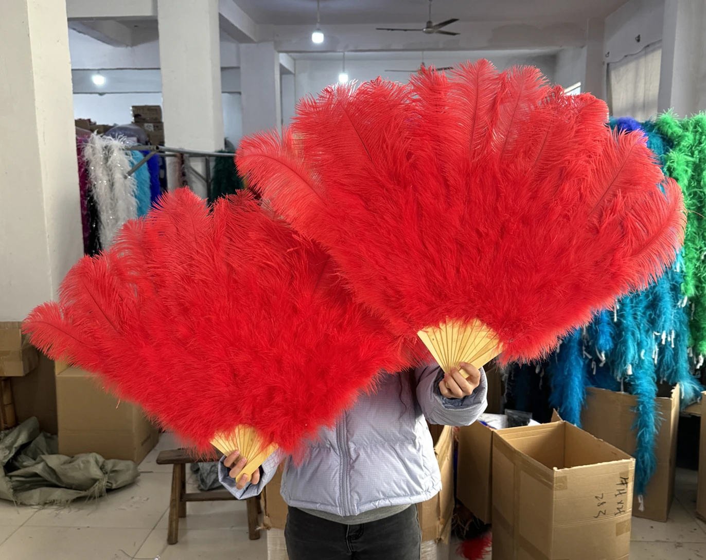 Red Ostrich Feather Fans for Wedding Performance Party Stage Show Props Natural Ostrich Feather Fan Large 130CM Customzied