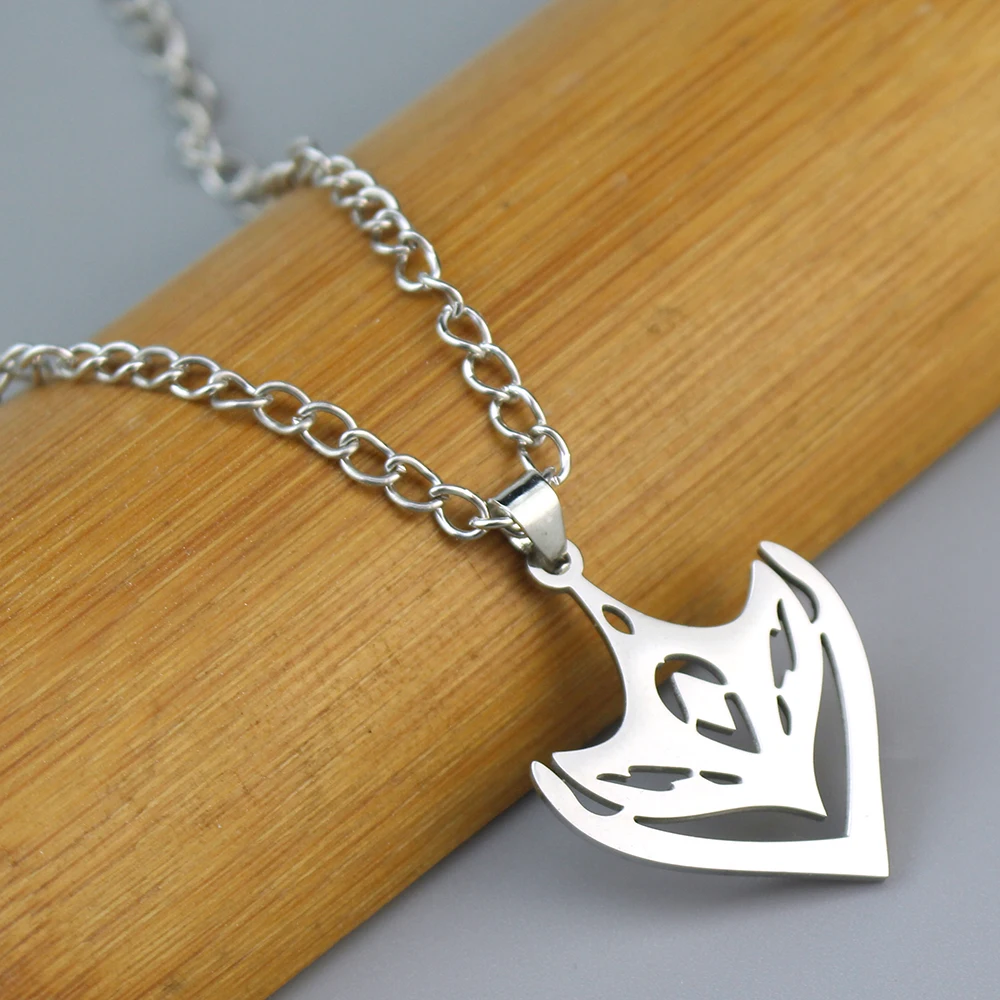 Nuova collana di impatto Genshin per adolescenti Punk Anime Cartoon Tartaglia collana in acciaio al titanio accessori per gioielli per regali da uomo