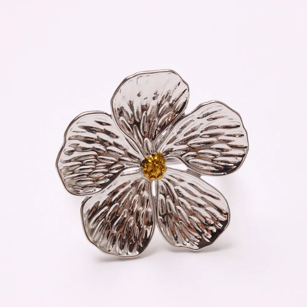 6PCS Napkin Buckle, White Plum Blossom Metal Napkin Rings, Festival Wedding Party Holiday Table Decoration