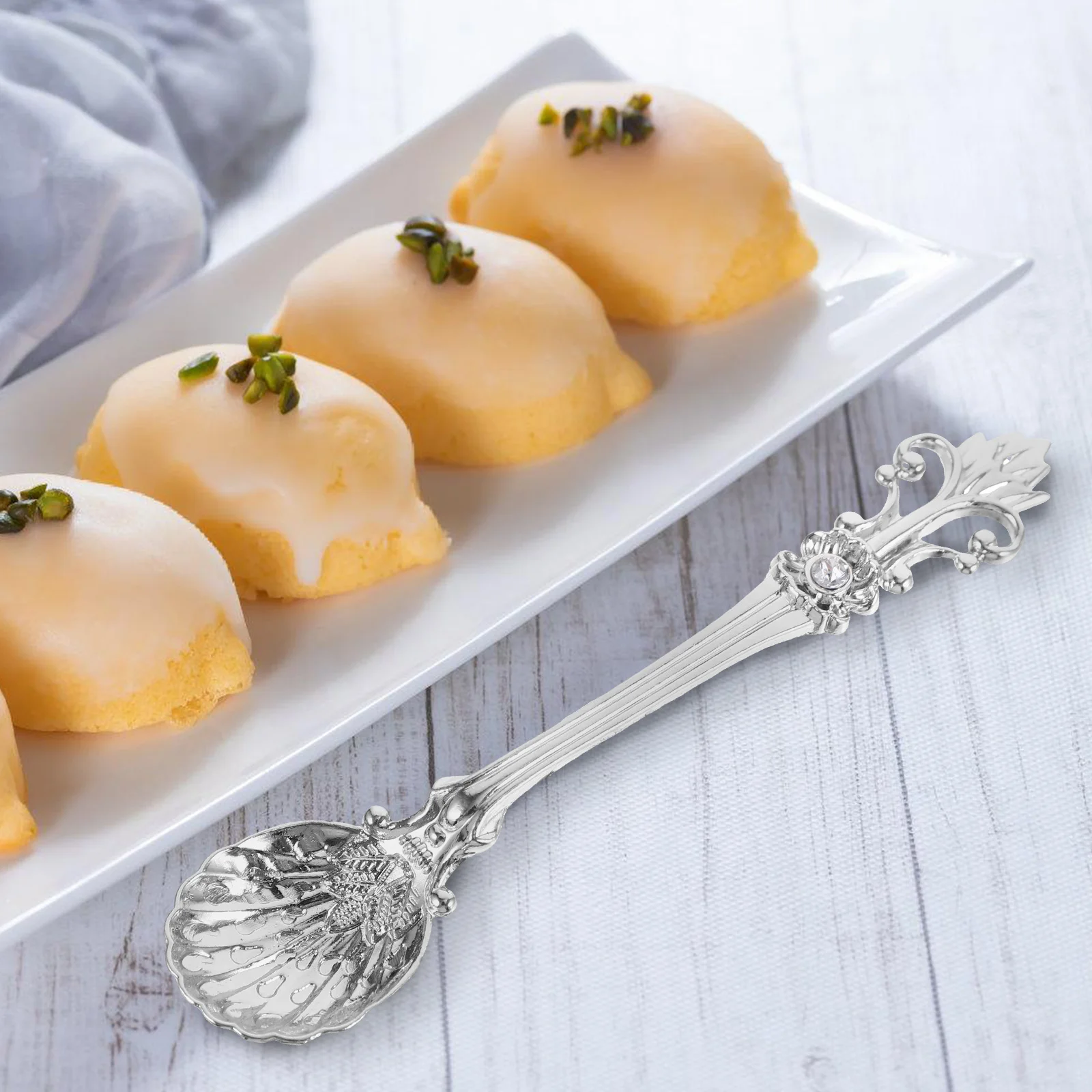 

8Pcs Retro Sterling Silver Coffee Spoons European Vintage Design Portable Lightweight for Iced Tea Ice Cream Dessert