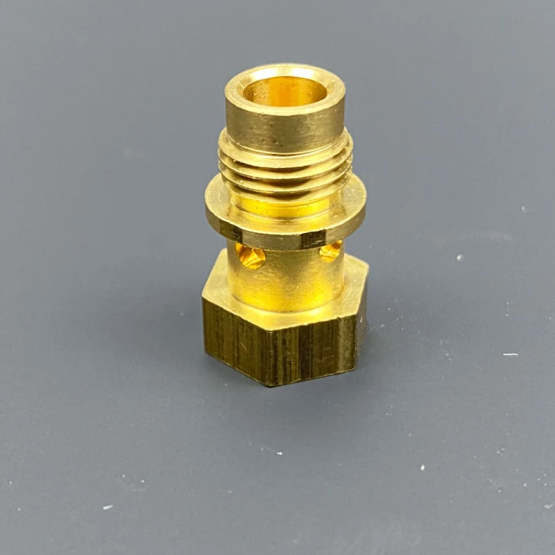 

Подходит для старой полуавтоматической кофемашины WPM Huijia 210, винта с заварочной головкой, дискового винта с сеткой для разделения воды.