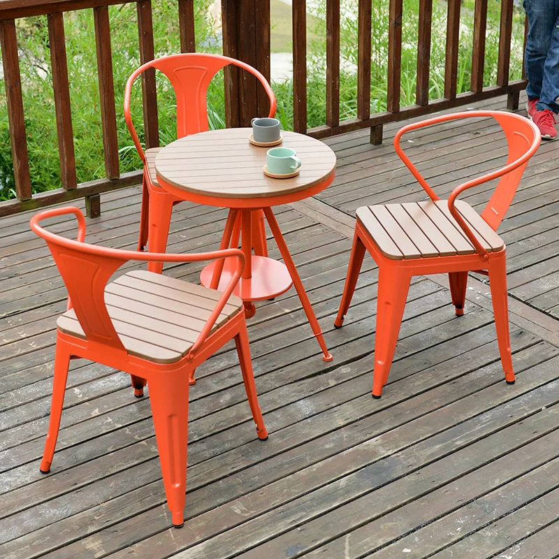 

Balcony Tables and Chairs Coffee Shop Commercial Furniture Simple Outdoor Courtyard Anti-corrosion Plastic Wood Tables and Chair