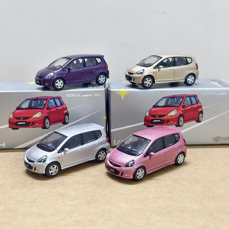 1:64 Honda Fit Jazz GD1 GD3 2001 Legierung Oldtimer-Modell, Druckguss Metall Klassisches Straßenfahrzeug-Modell, Simulationsminiatur im Maßstab