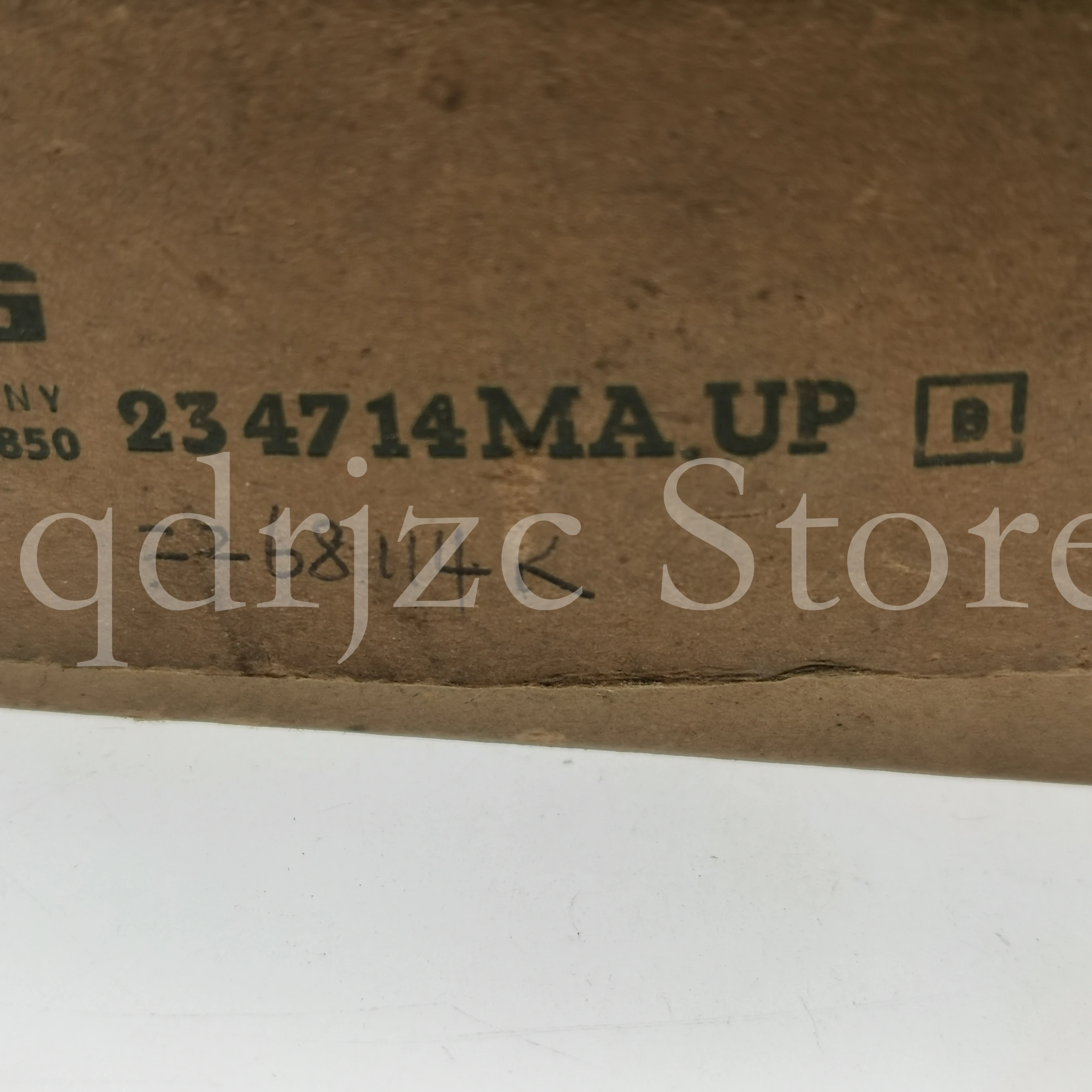 Double-direction thrust angular contact ball bearing 234714MA.UP = 234714-M-SP