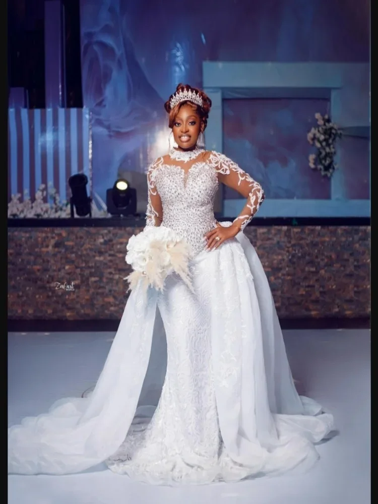 Customized High Neck Sparkly Crystals Beads  Wedding Dress Robe De Mariée Lace Long Sleeves  Bridal Gowns with Removable Skirt