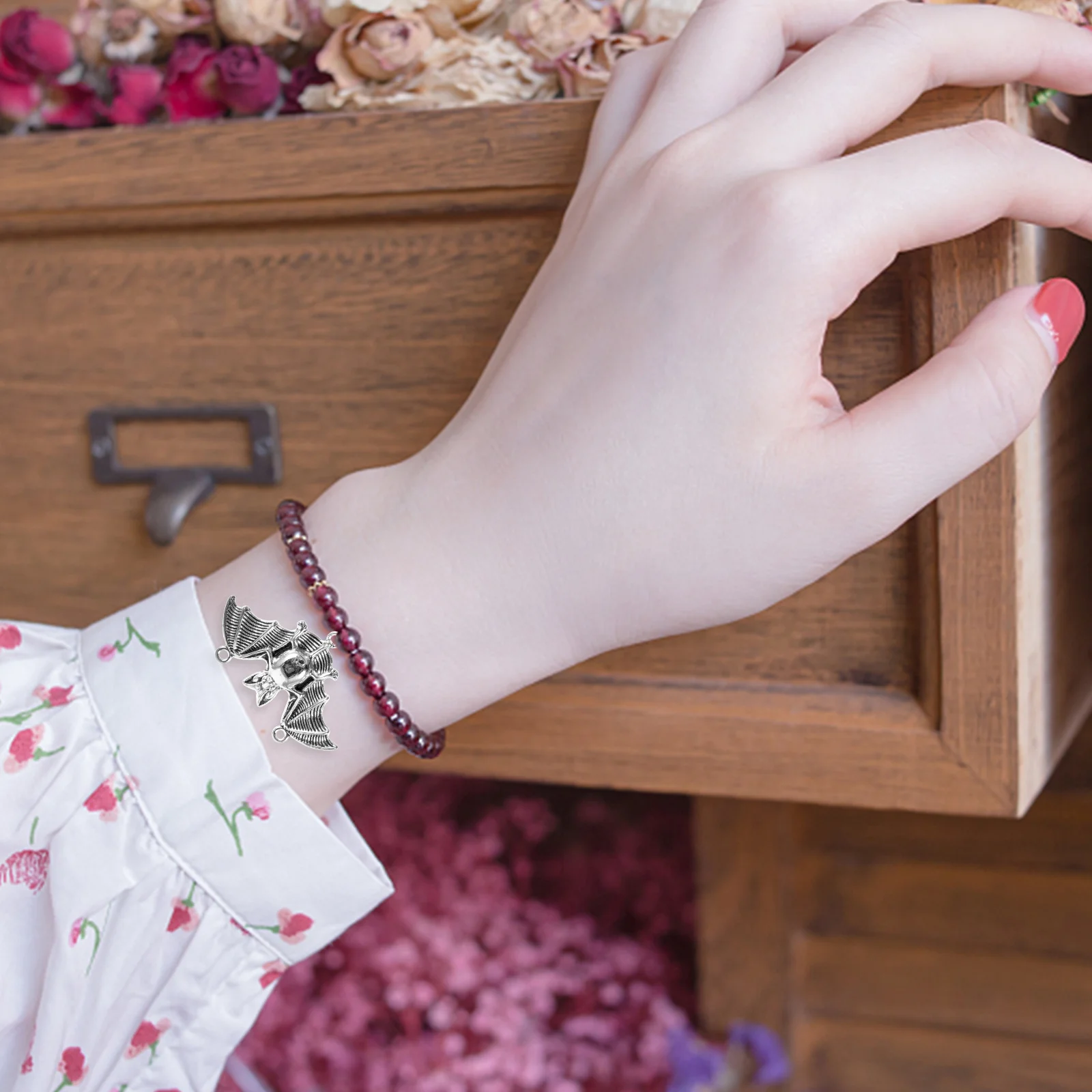 

10 pcs Alloy Bat Pendant Charms Silver Mini Bats For Diy Jewelry Making Necklace Keychain Craft Findings Handmade