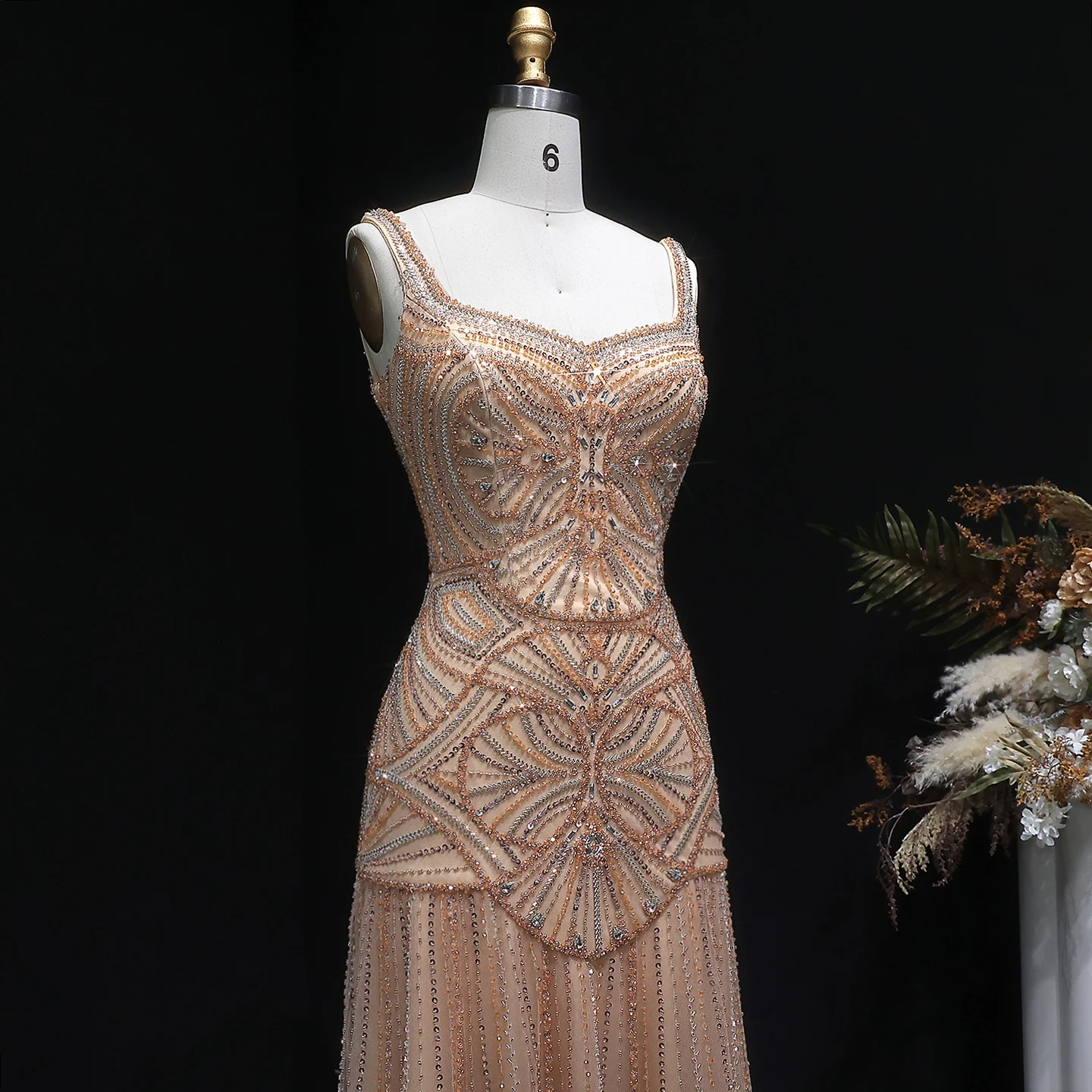 Sharon Said Dubai Champagnerfarbenes Abendkleid mit Spaghettiträgern und Kristallen, Arabisches Damen-Hochzeitskleid, SS552, Maßanfertigung – Detail 9