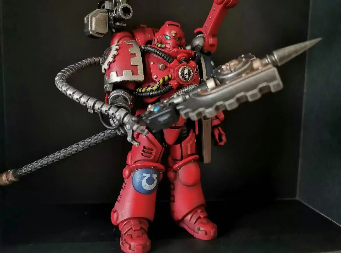 

【JOYTOY】Warhammer 40K Ultramarines Primaris Techmarine Военная модель игрушки 1/18 Фигурка