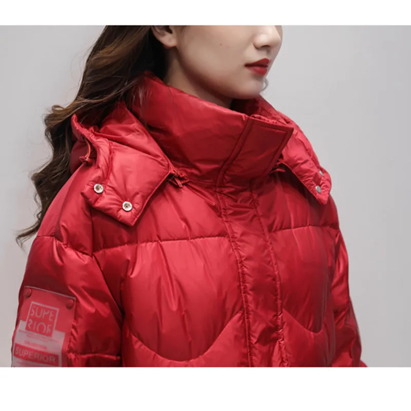 Krótka kurtka puchowa damska zimowa 2025 nowa moda luźna z kapturem lekka płaszcz z białego puchu kaczygo wiatroodporna ciepła parka