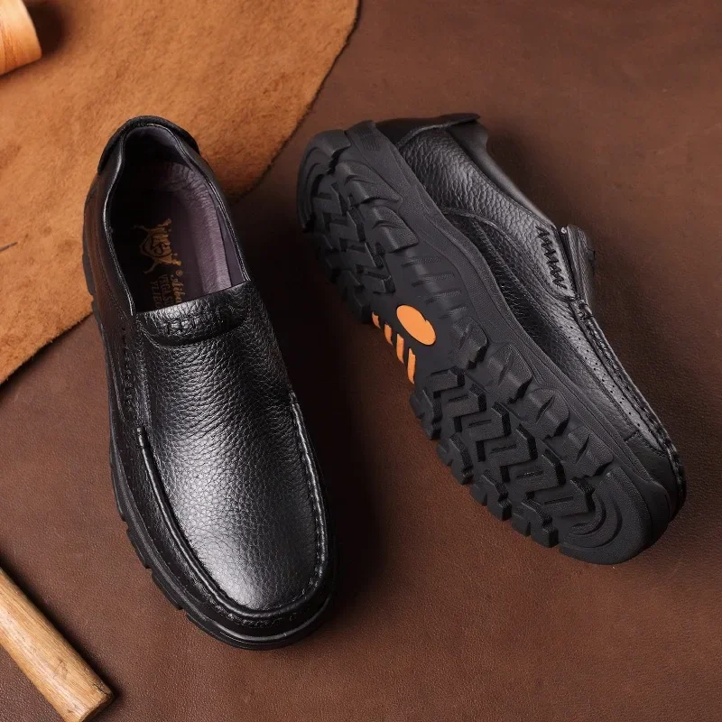 Mocassins de couro artesanal masculino, sola macia, confortável, antiderrapante, slip-on, negócios, dirigindo, casual, elegante