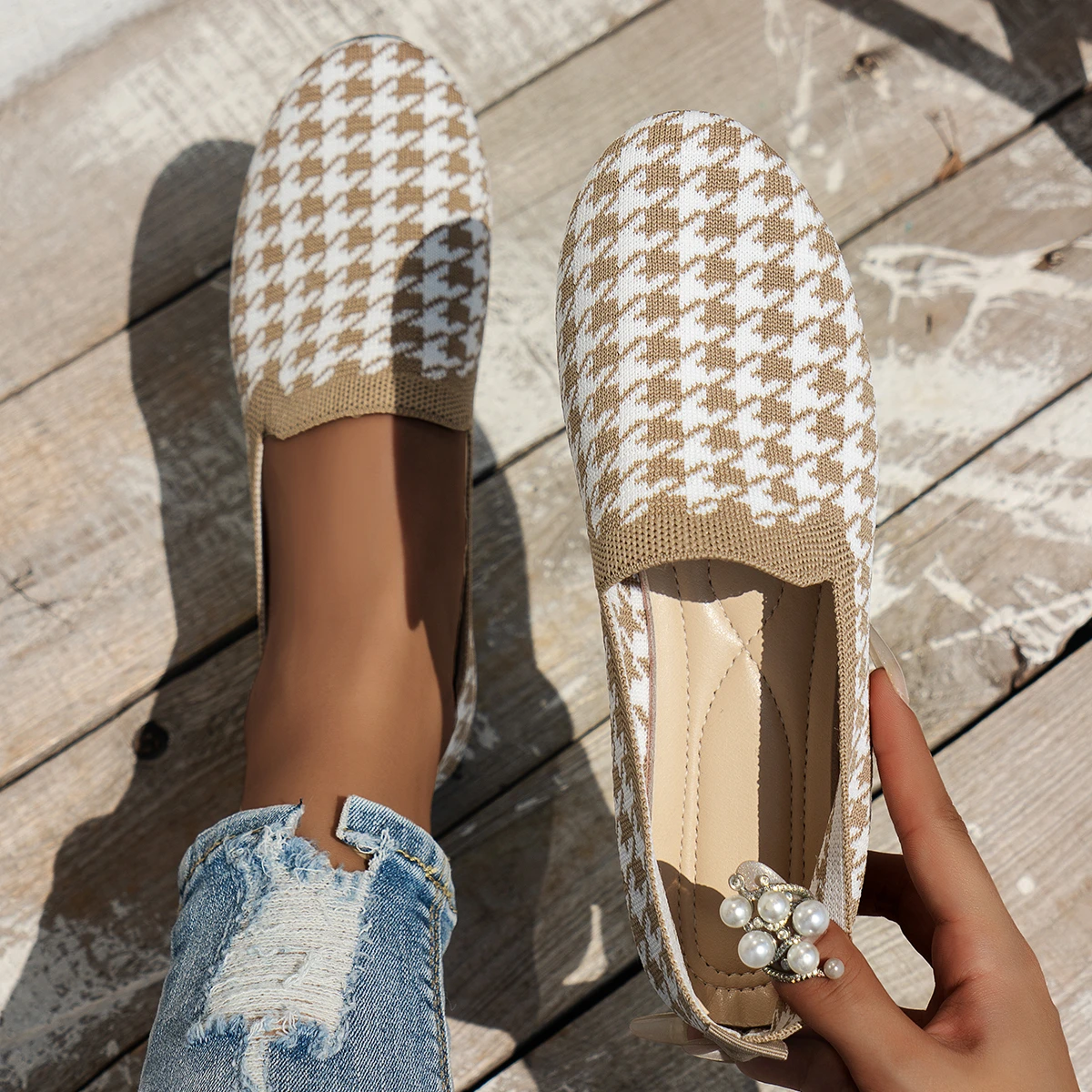 

Round Toe Flat Shoes Female Shallow Mouth Sports Footwear Womens Plus Size Walking Knitting Sandals Plaid Print Loafers