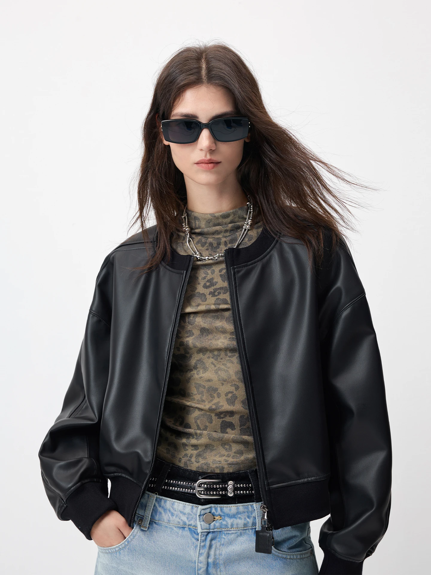 Kele Women's Loose Silhouette ort eepskin Leather Jaet Retro American Sle Zipper Closure Breathable Casual Coat