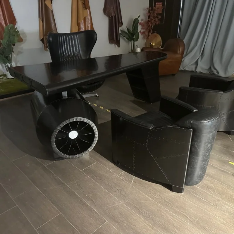 Collect antique desks and make old American retro creative aviation airplanes