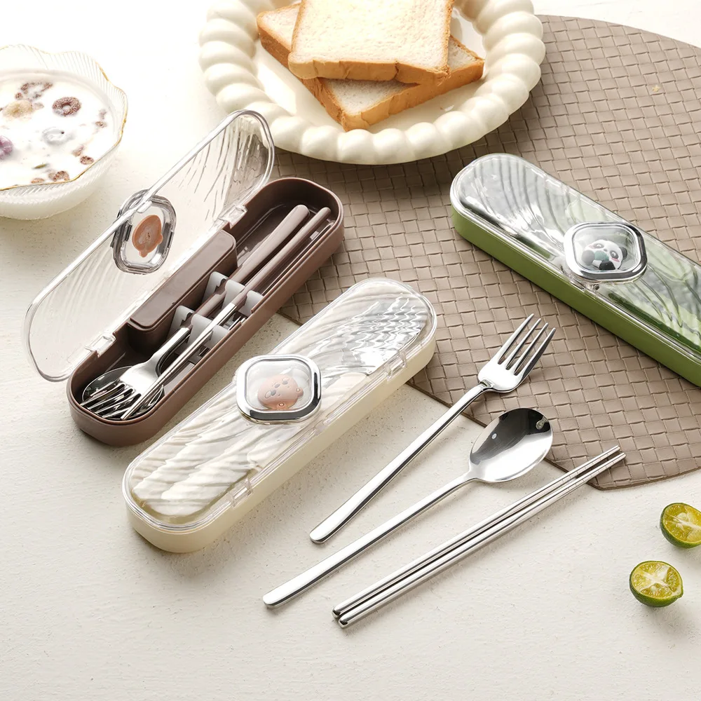 

Милый набор столовых приборов из нержавеющей стали 304, палочки для еды, ложка и вилка, удобный для переноски, креативный мультяшный портативный набор столовых приборов с футляром