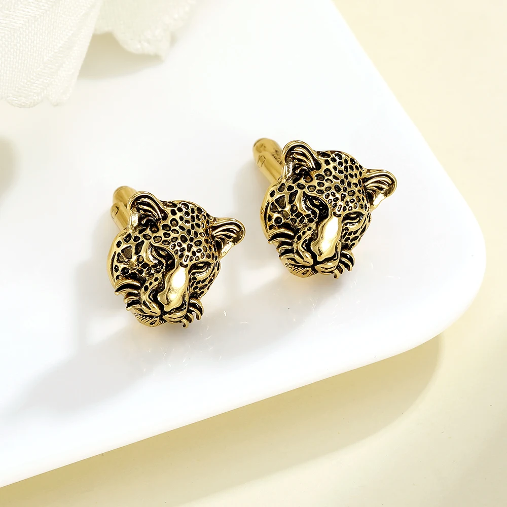 2Pcs Vintage Wolf Leopard Lion Goat Head Shaped Mens Cufflinks Animal Design Sleeve Button