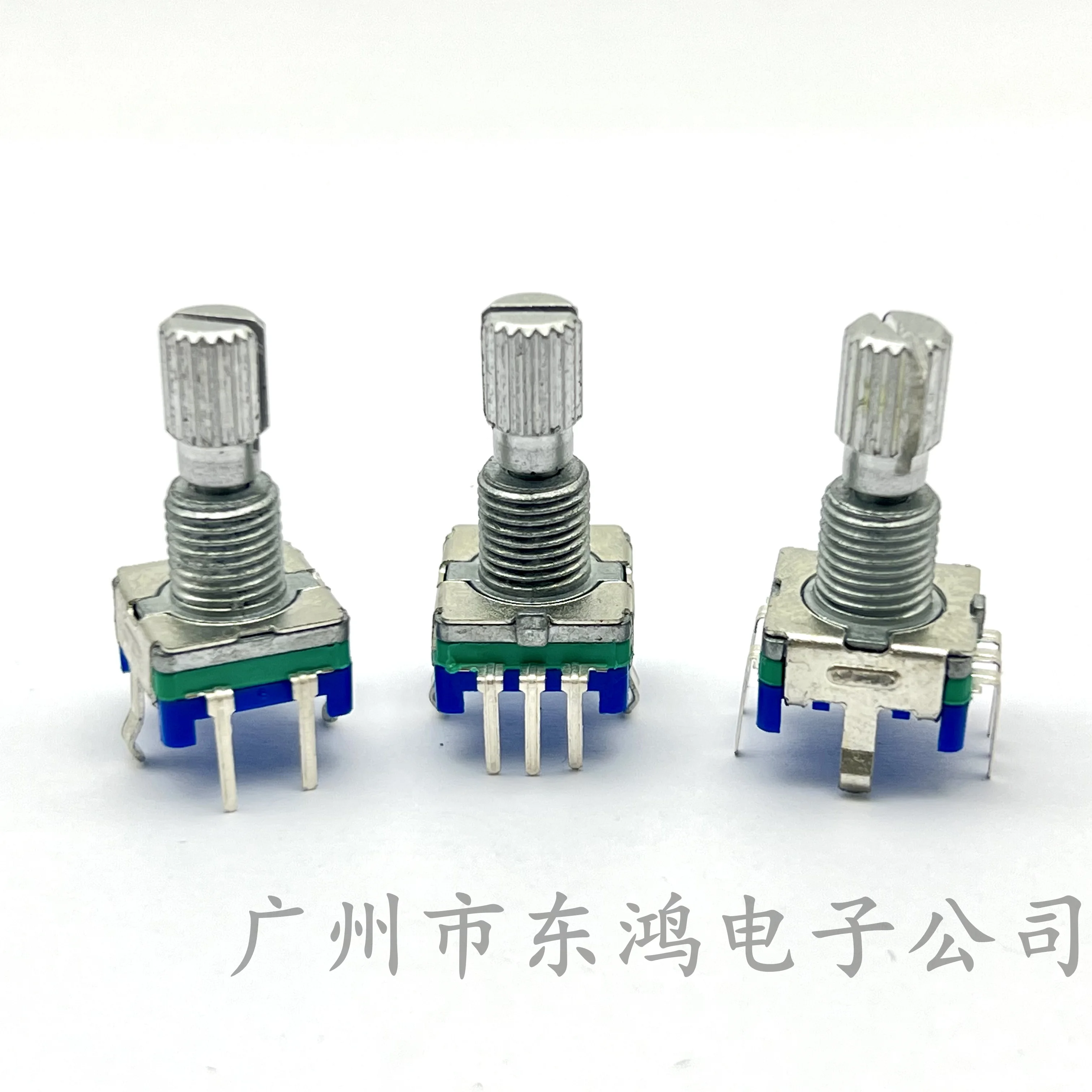 2 PCS EC11 encoder with switch 20 positioning 20 pulse 360 degree rotation shaft length 17MM