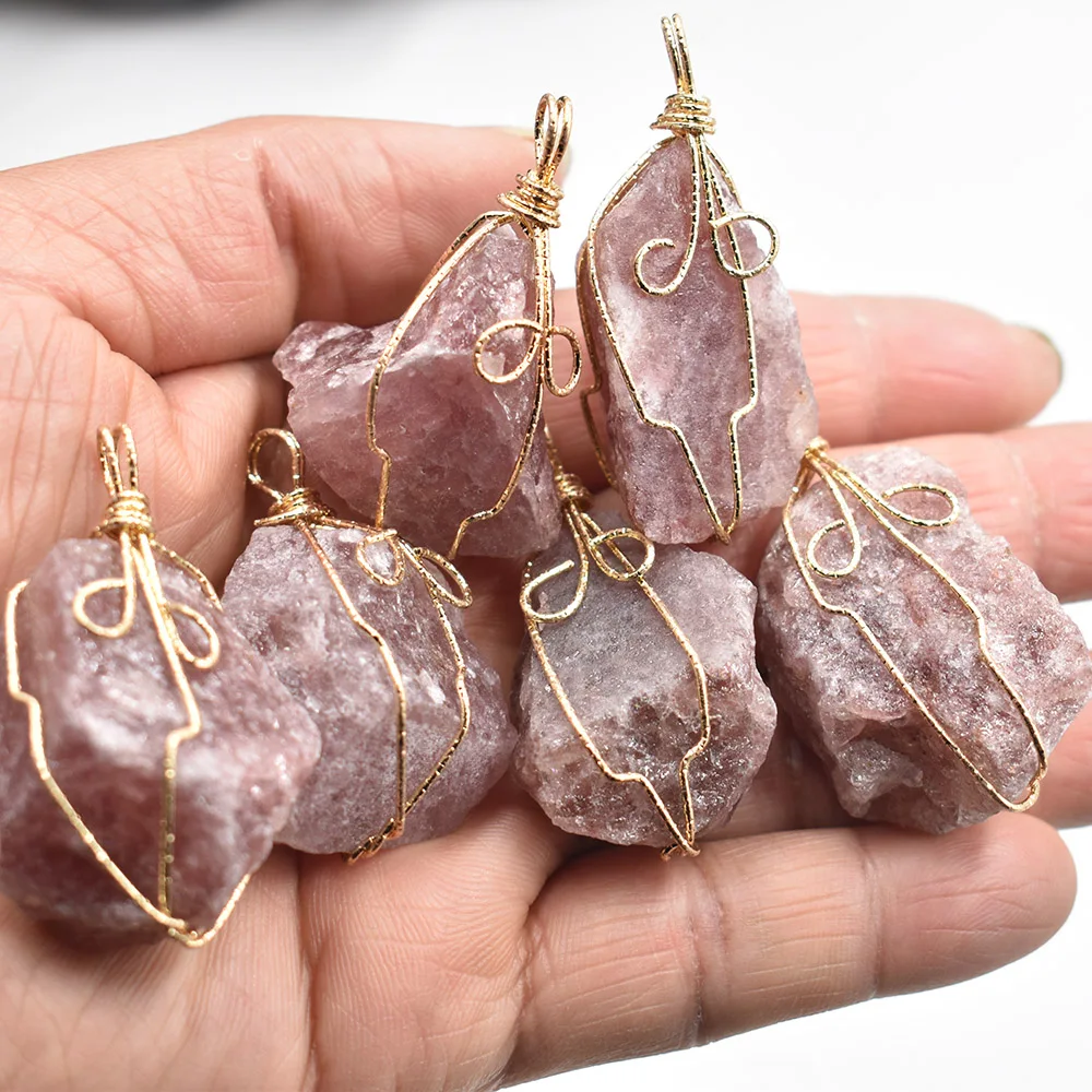 

2022 New high quality natural stone strawberry gold color Irregular pendants for jewelry Accessories making 6pcs/lot Wholesale