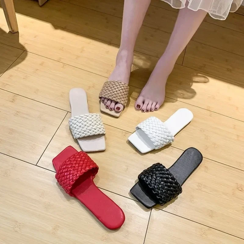 Damen-Sandalen mit eckiger Zehenpartie, gewebten Riemen, flachem Absatz, offener Zehenpartie, zum Hineinschlüpfen, für den Sommer, Strand und Alltag
