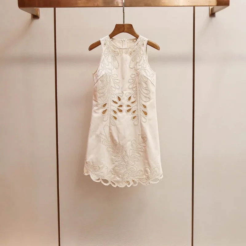 

2026 Law Single White Sleeveless Vest Skirt Korean Celebrity Temperament Commuting Round Neck Slim Waist Hollow Embroidery Dress