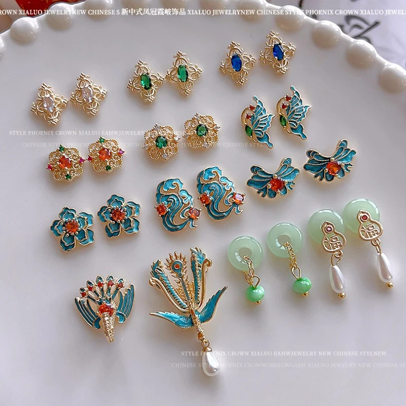 จีน Phoenix Crown Pearl Rhinestone ผีเสื้อ Peony มงคลเมฆหยกตกแต่งเล็บอุปกรณ์แต่งเล็บ