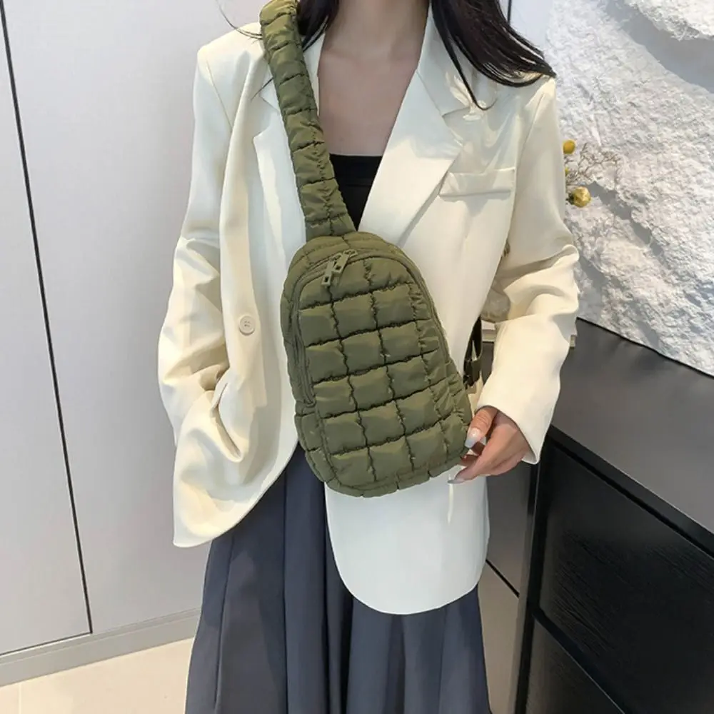 Fashion Large Capacity Cotton Filled Shoulder Bag Nylon Cotton Filling Lingge Shoulder Bag Solid Color Quilted Handbag Girls