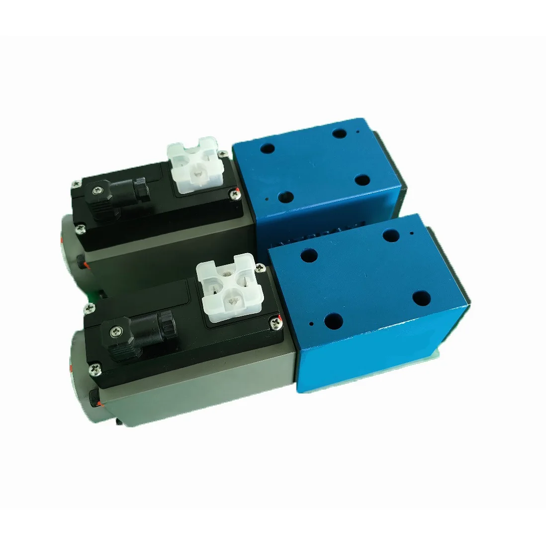 Factory Outlet Direct-acting Spool Valve Motor Servo Valve Max Flow 40l/min And 100l/min With Position Controller