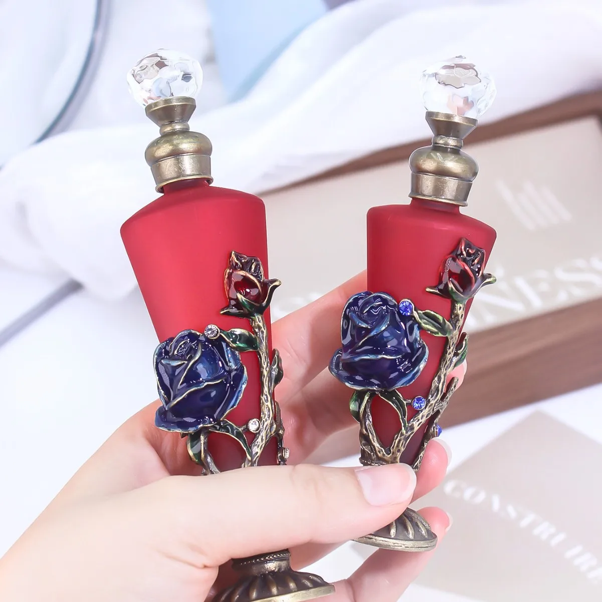 1PC enamel glass perfume bottle 18ml travel bottle essential oil dot coating bottle exquisite gift luxury national style