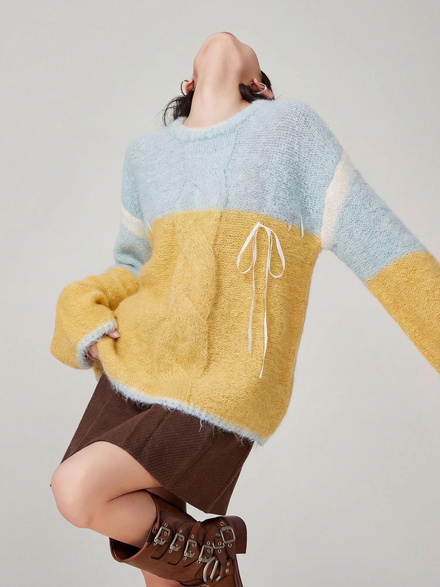 

Желтый вязаный свитер с V-образным вырезом, свободный крой, в корейском стиле, весна 2026, модный, из полиэфирного волокна, длинный рукав