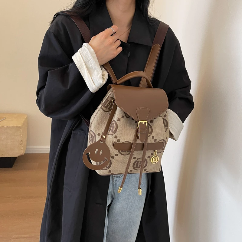 

Versatile Performer Shoulder Bag Women Multifunctional Handbag Adaptable Design For Changing Requirements