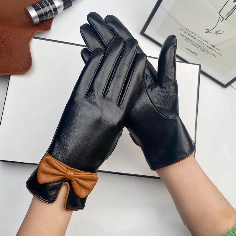 Real Leather Gloves Female Autumn Winter Wrist Butterfly Keep Warm Driving Women Sheepskin Gloves Touchscreen ST0132