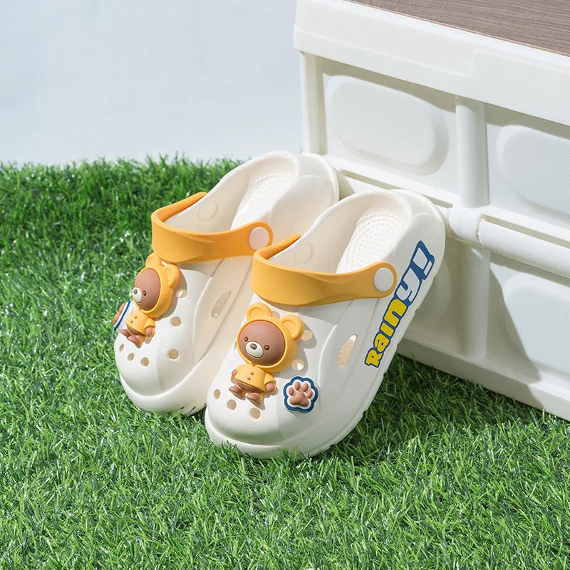 2026 New Cute Cartoon Children's Hole Shoes Wear Soft-soled Eva Clogs Kids Lightweight Summer Sandals Slippers Beach Shoes