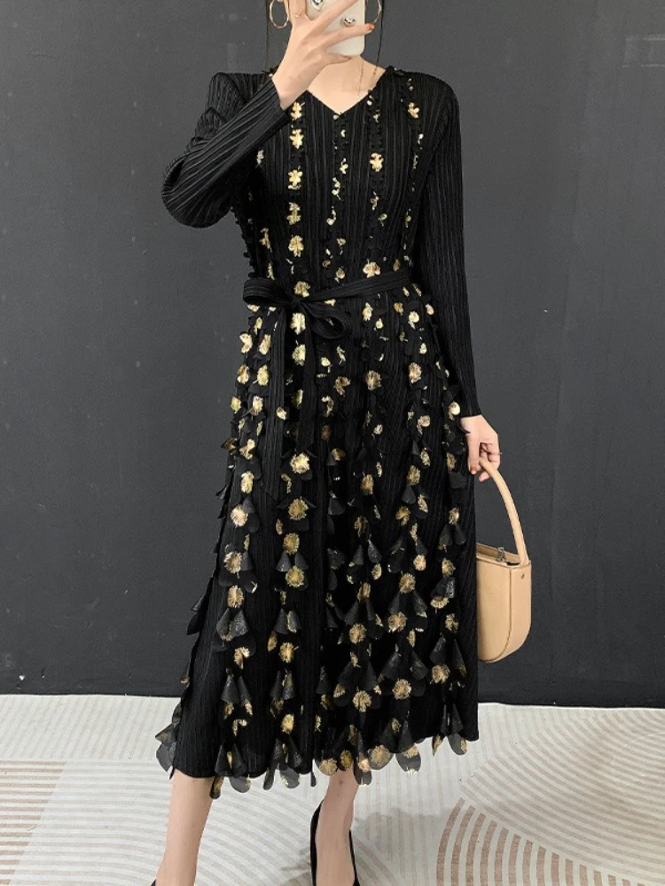 

Женское плиссированное текстурированное платье EGRM с V-образным вырезом, пайетками и аппликациями, элитное, с длинными рукавами, с золотым фольгированным принтом, женская одежда 9R1638