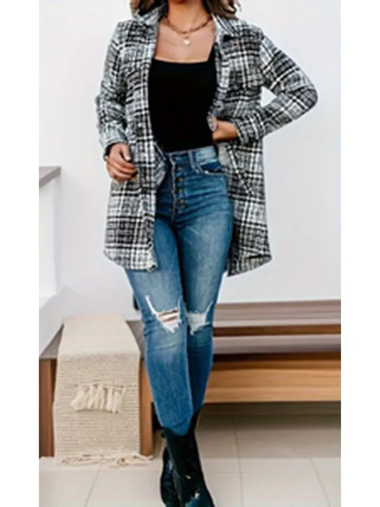 2025 New Winter Thick Coat Large Size Ladies Blouse Europe and The United States Retro Plaid Loose Casual Women's Wear