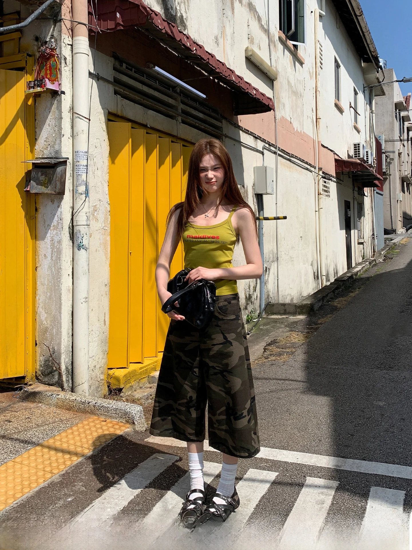 

Джинсы-капри с высокой талией и камуфляжным принтом, с карманами, в уличном стиле, модные, женские, свободного кроя, летние, от Cannon