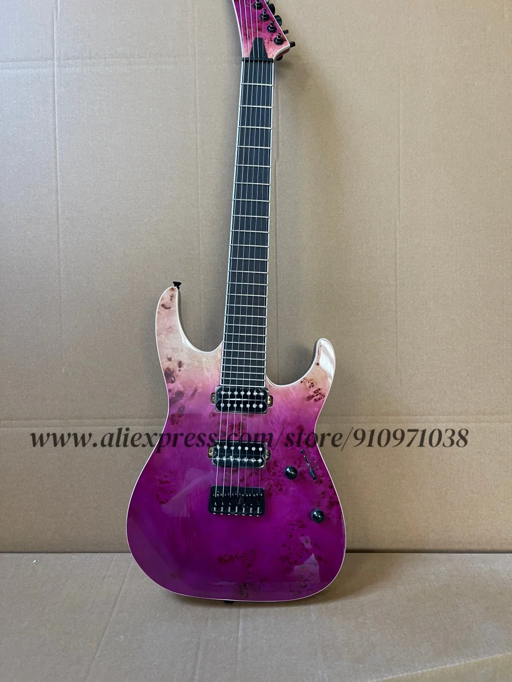 

Классическая 7-струнная гитара, градиентная фиолетовая гитара, кленовый гриф через корпус из цельного дерева, кленовый верх Brul, фиксированный бридж, запирающий тюнер