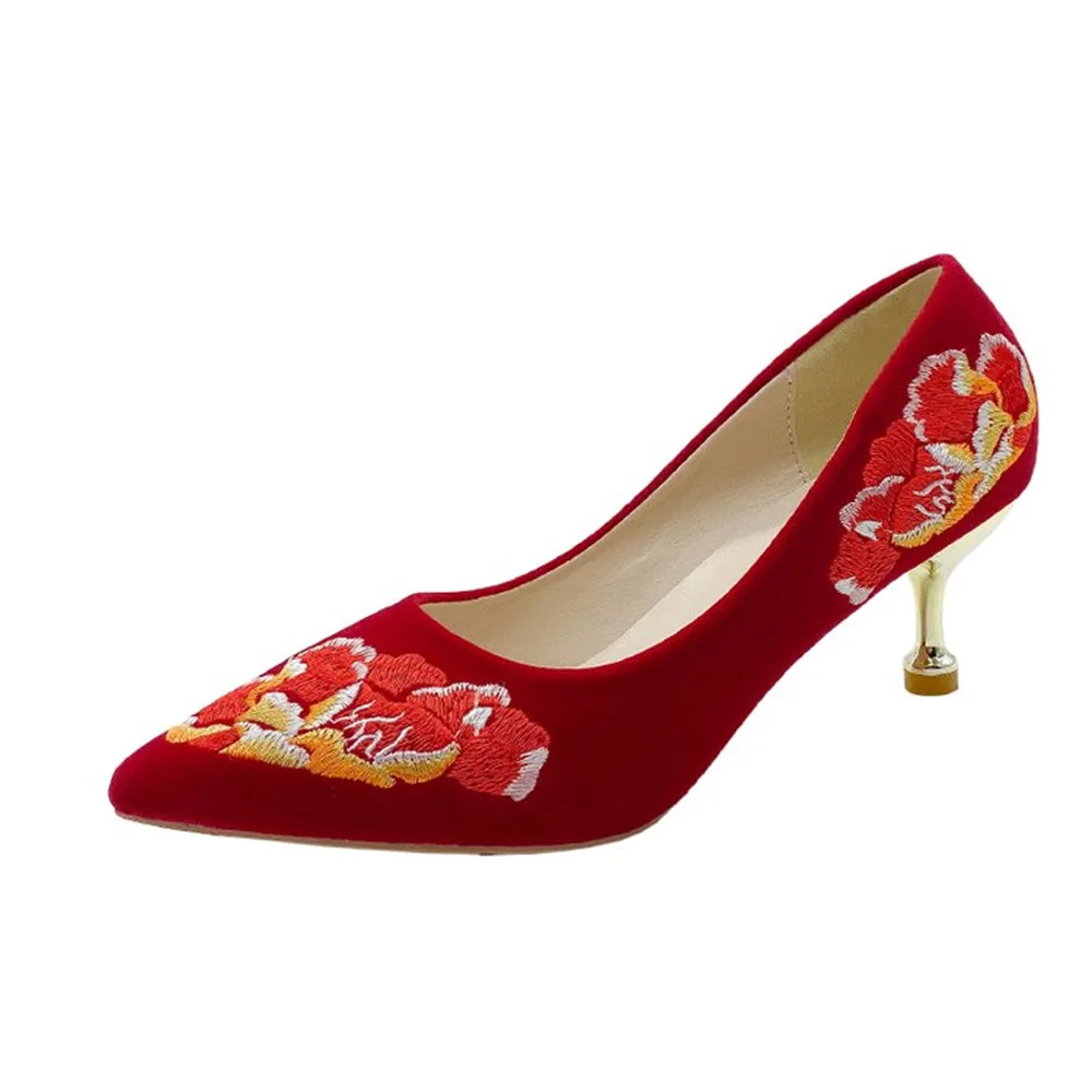 

Red high heels not tired tiptoe show wedding shoes female bride shoes 2024 autumn new Chinese niche embroidery