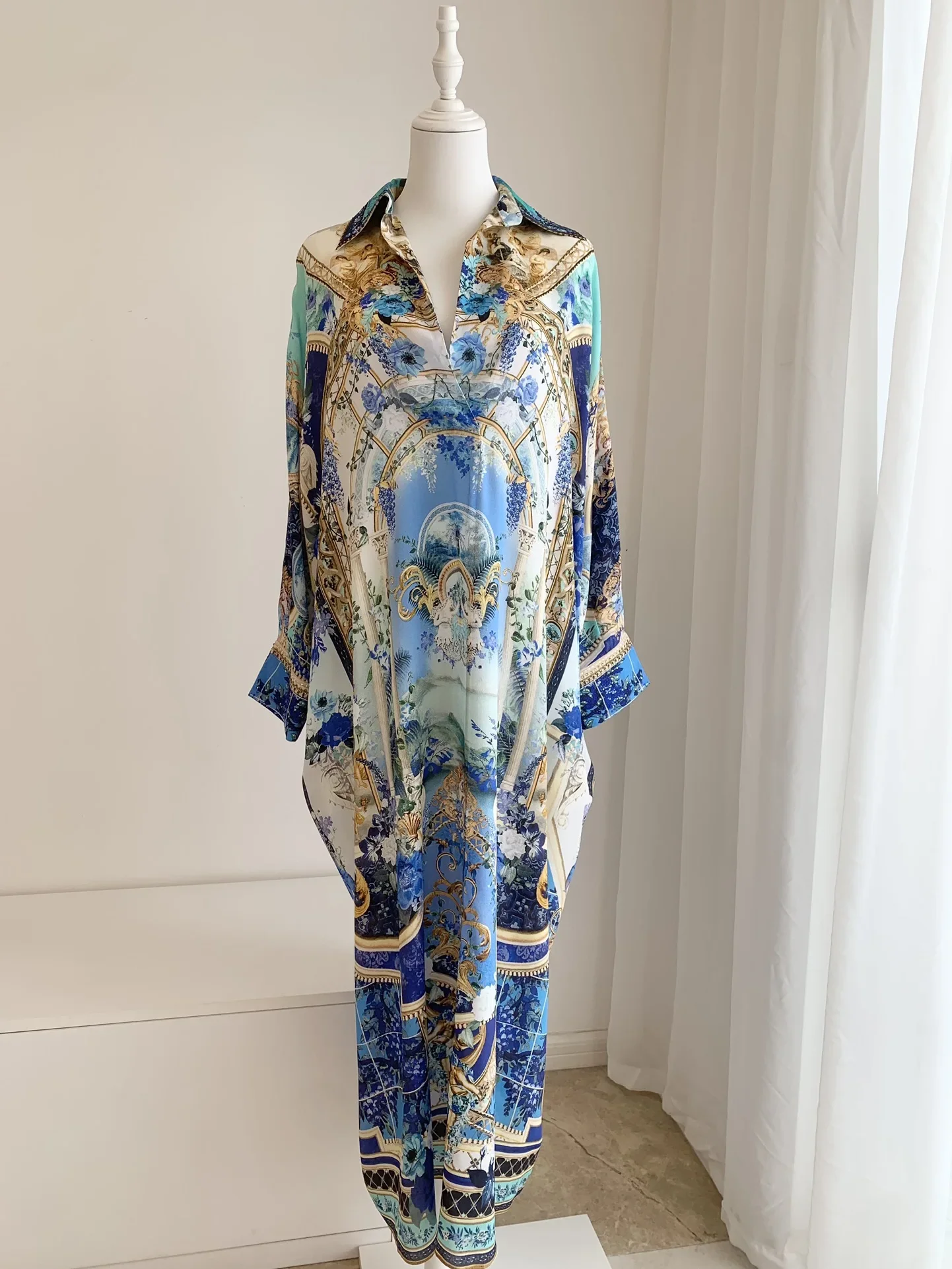 

Women Beaded Long Dress Flower Printed Turn-down Collar Long Sleeve 100% Silk Vintage Robe