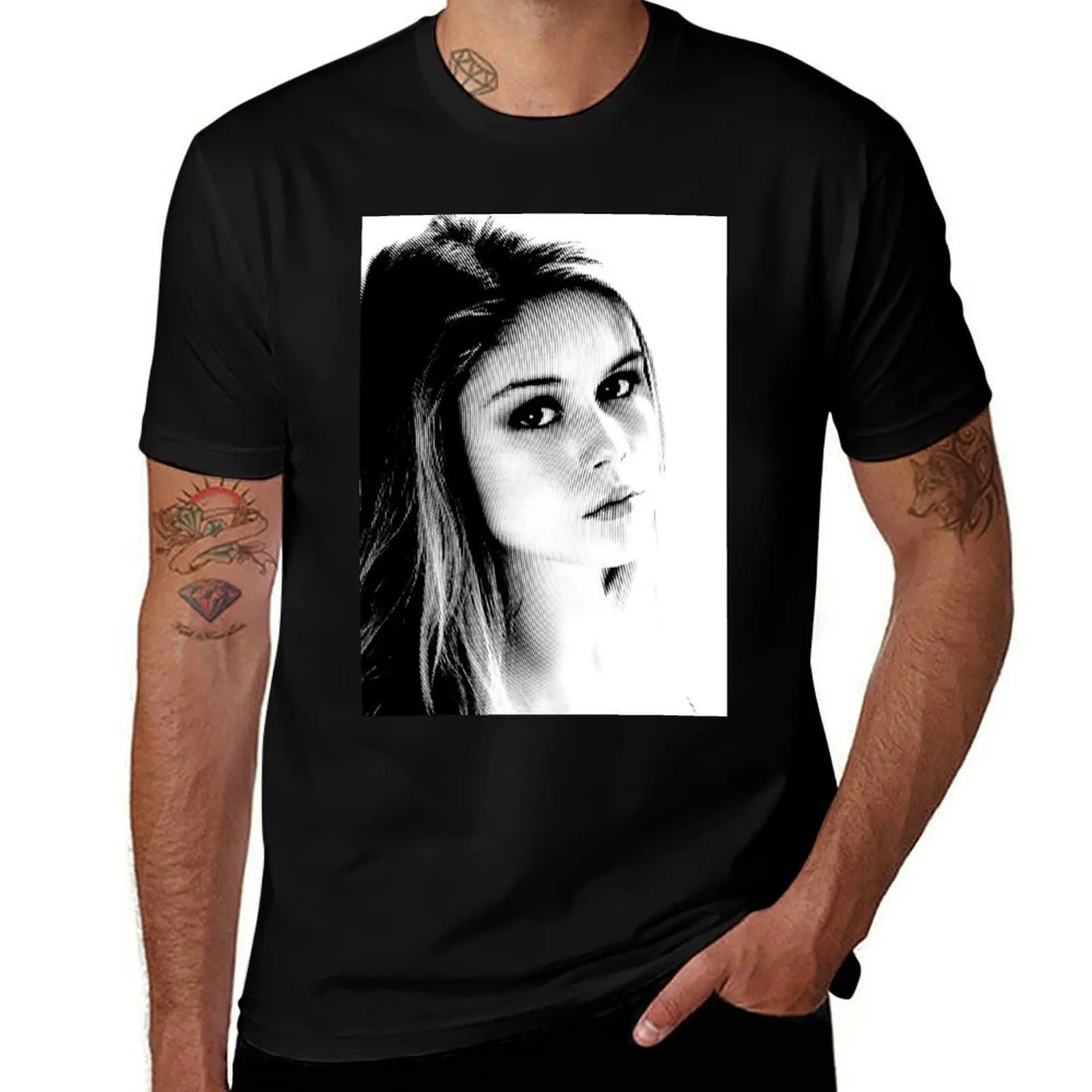 Erin Moriarty Black & White Portrait (Linocut) T-Shirt Sports Casual Short Sleeve Cotton Tee T-Shirt