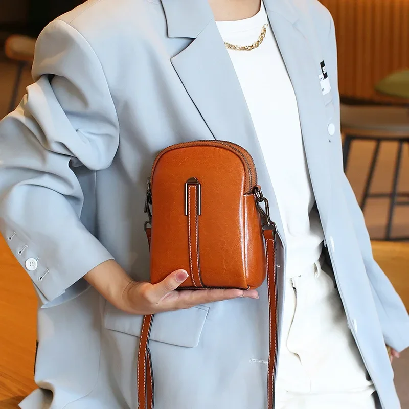 

Women's Mobile Phone Bag Single Shoulder Messenger Purse Fashion All-match Oil Wax Cowhide Crossbody Small Bag