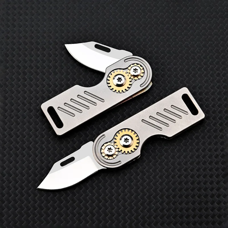 Titanium Alloy Handle Gear Folding Knife Mini Keychain Pocket Knife Chic Multitool Gift for Men EDC Survival Outdoor Hand Tools