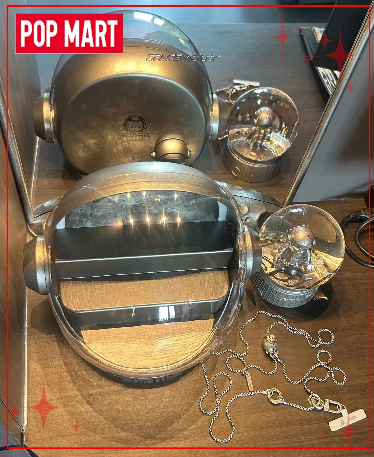 Original POP MART MEGA SPACE MOLLY Display Case Crystal Ball Style