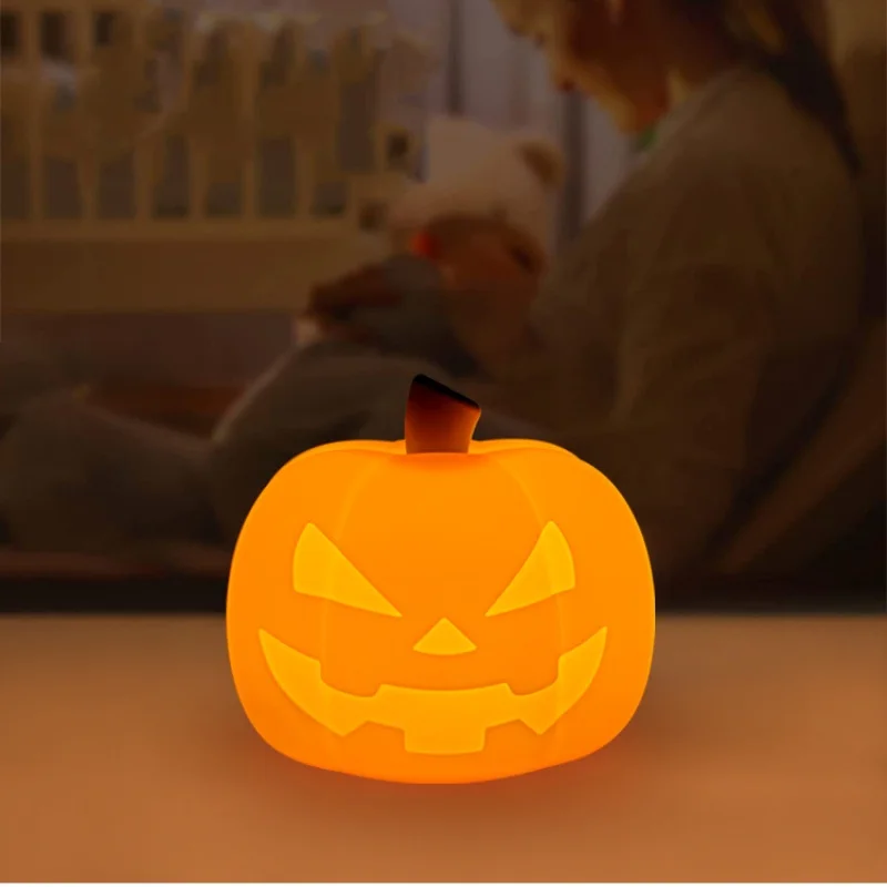 Luz nocturna de silicona de calabaza para Halloween, luz decorativa de ambiente para alimentación del hogar, cabeza de cama suave, luz para dormir para niños