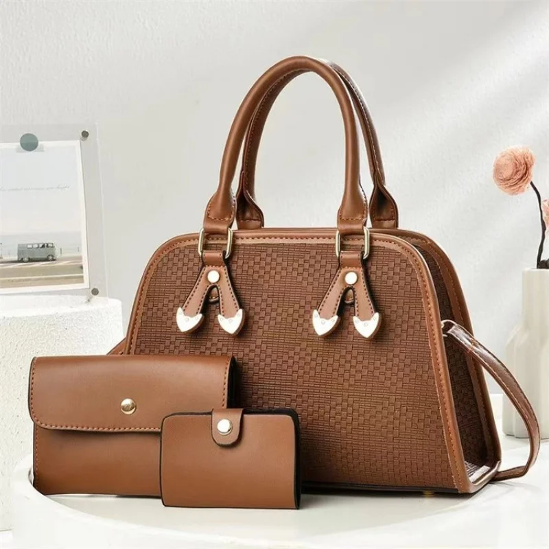 

Luxury Designer Tote Bag In Premium Leather Structured Shape Dual Handles Versatile