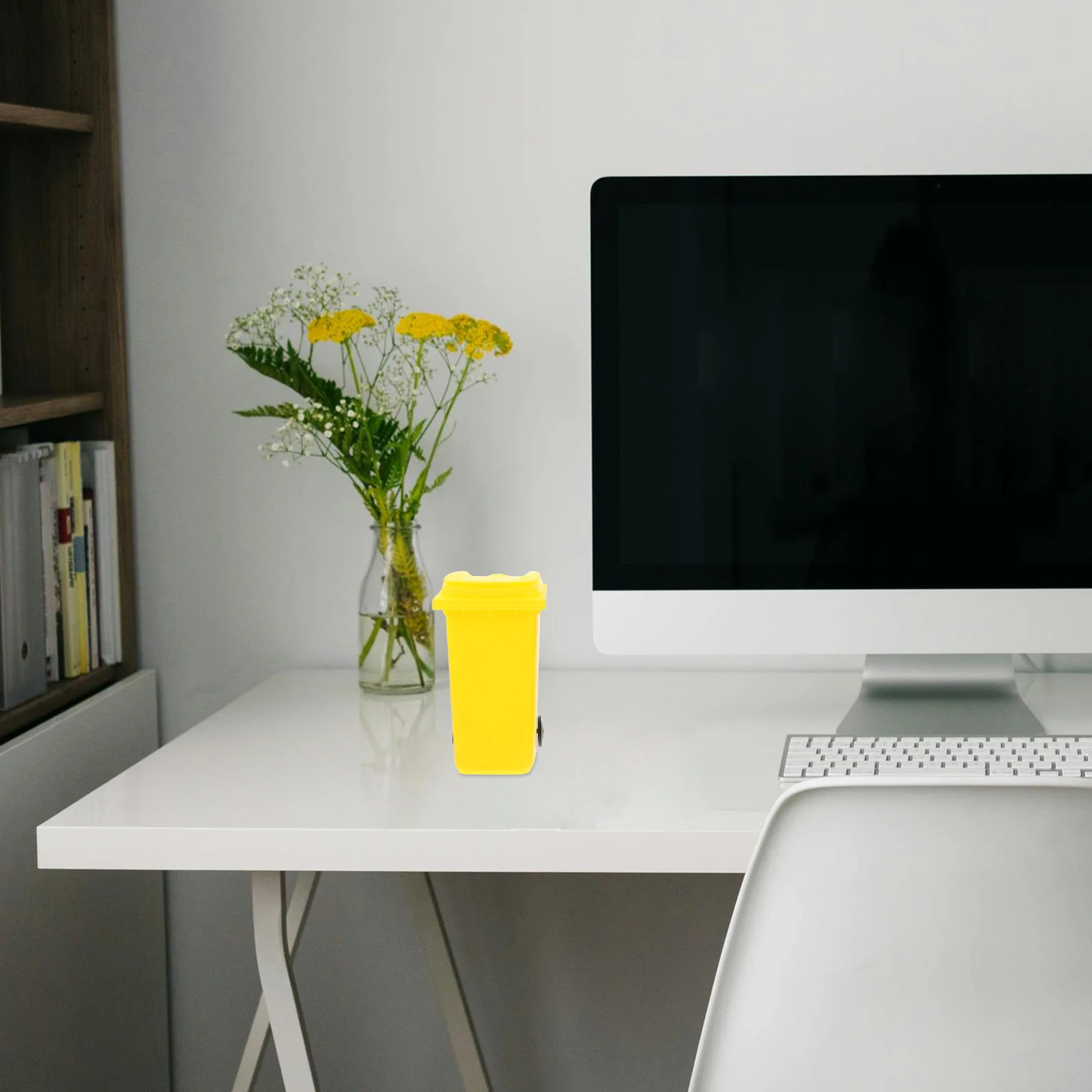 

4Pcs Mini Trash Can Pencil Holder Stylish Desktop Organizer Longlasting Small Plastic Pen Containers Stationery Storage