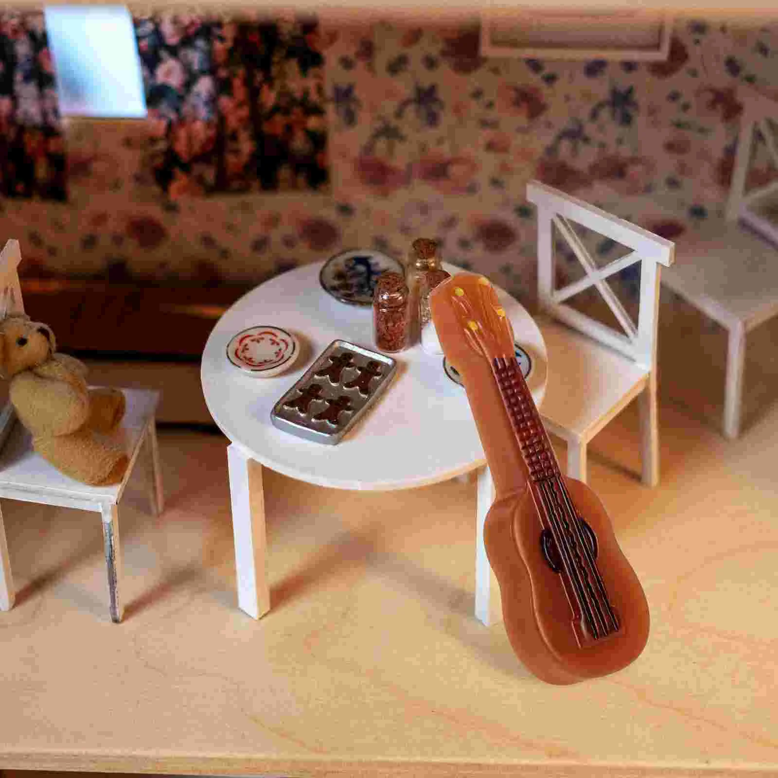 10 Pcs Guitar Model Mini Dollhouse Decor Pretend Play Decorative Accessory Resin Accessories Micro Landscape Decoration