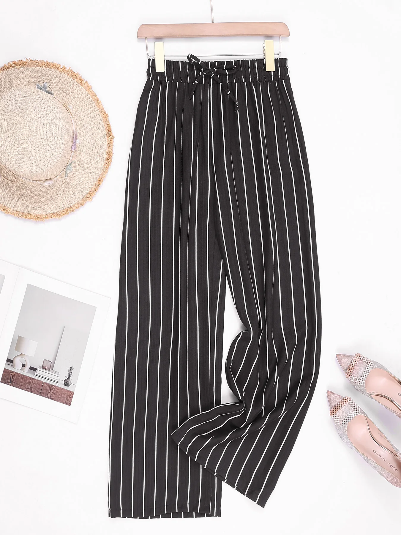 Gestreiftes zweiteiliges Outfit für Damen, ärmelloses Tanktop mit Knöpfen und elastische Hose mit weitem Bein und Kordelzug, lässiger Urlaubskostüm – Detail 28