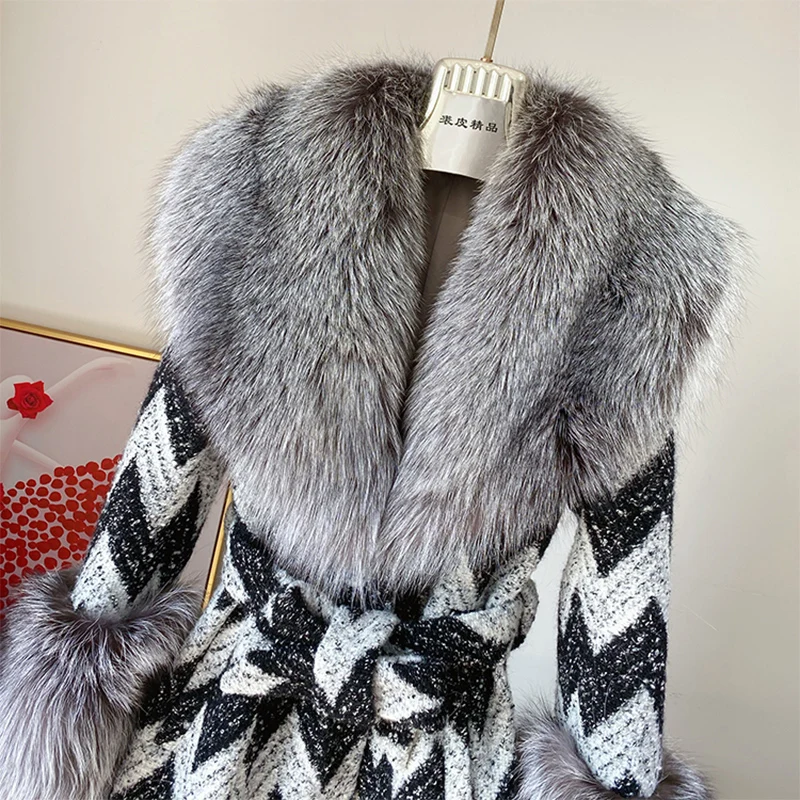 2023 Winter Women Wool Blends Long Coat Real Sliver Fox Fur Collar Cuffs Thick Warm Jacket Tweed Plaid New Luxury Female Coat