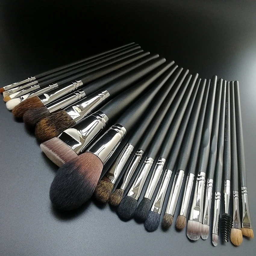 Pony P Series Makeup Brush High Quality Animal Hair Loose Powder Foundation Blush Eye Shadow Concealer Brush Beauty Tools Women