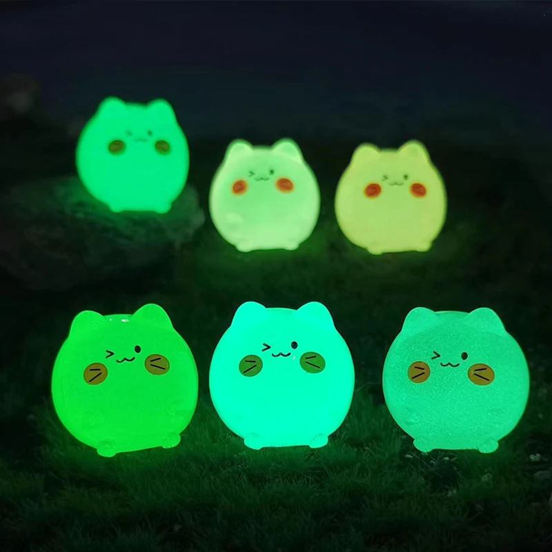 Miniature Luminous Cat Figurines Kawaii Mini Cat Ornaments Desk Decoration Fairy Garden DIY Gardening Home Decor Accessories